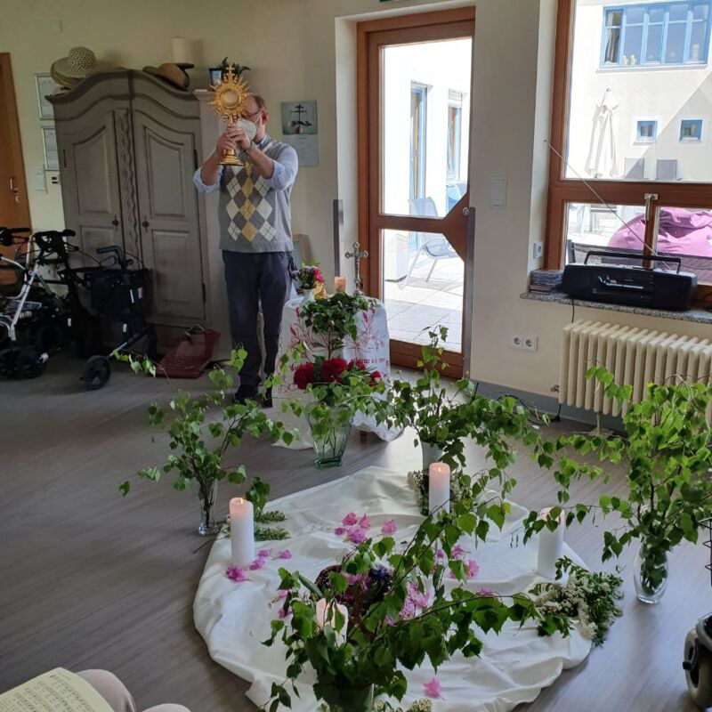 Gottesdienste_6_edited.jpg